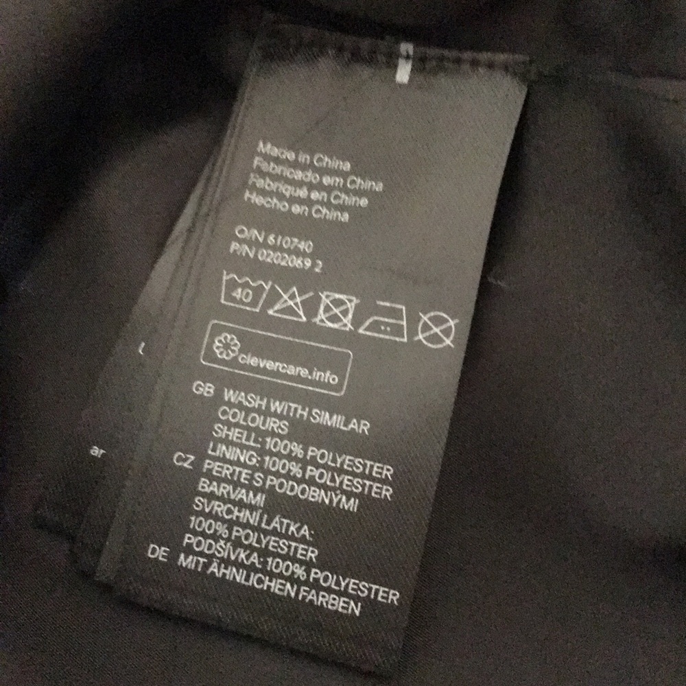 Dress - Picture 3 of 4